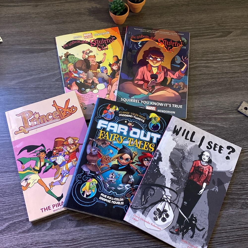 Teen girl graphic novel bundle